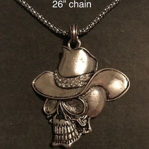 Skull necklace with cowboy hat